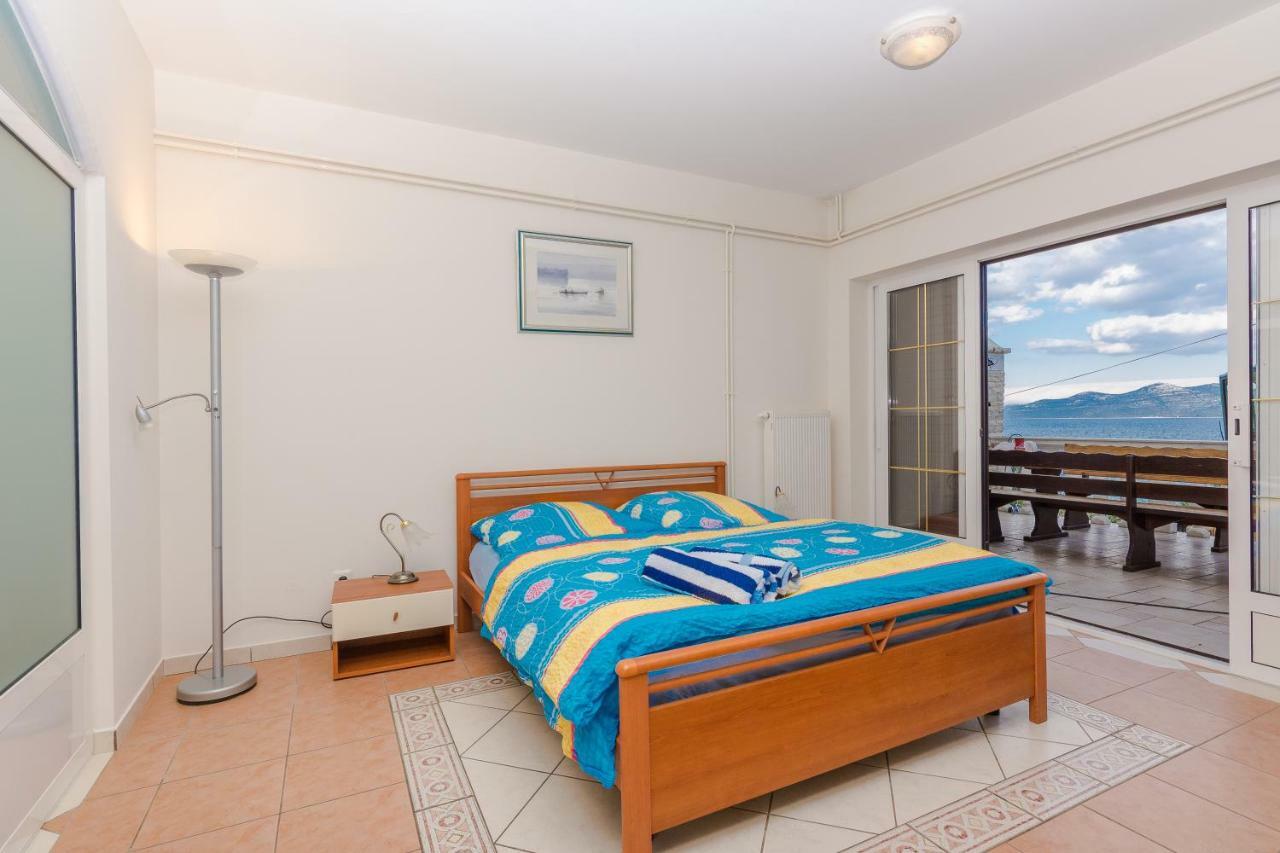 Iz Apartment Veli Iz