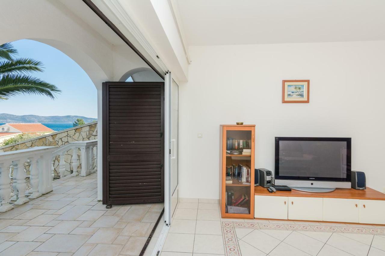 Apartment Iz Veli Iz