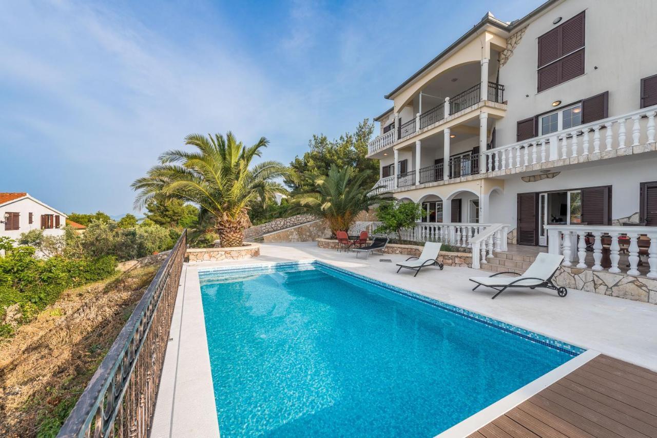 Apartment Iz