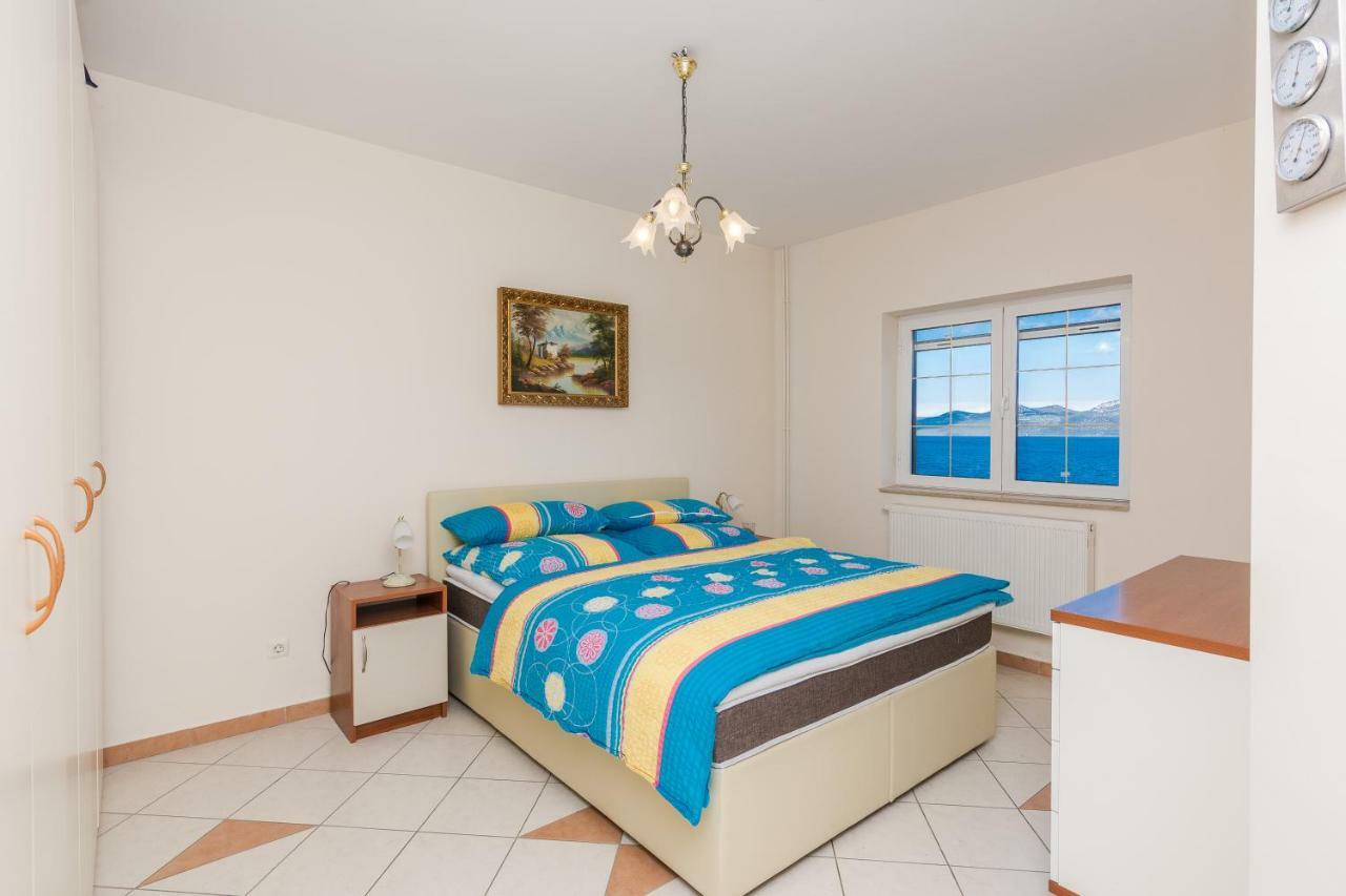 Iz Apartment Veli Iz