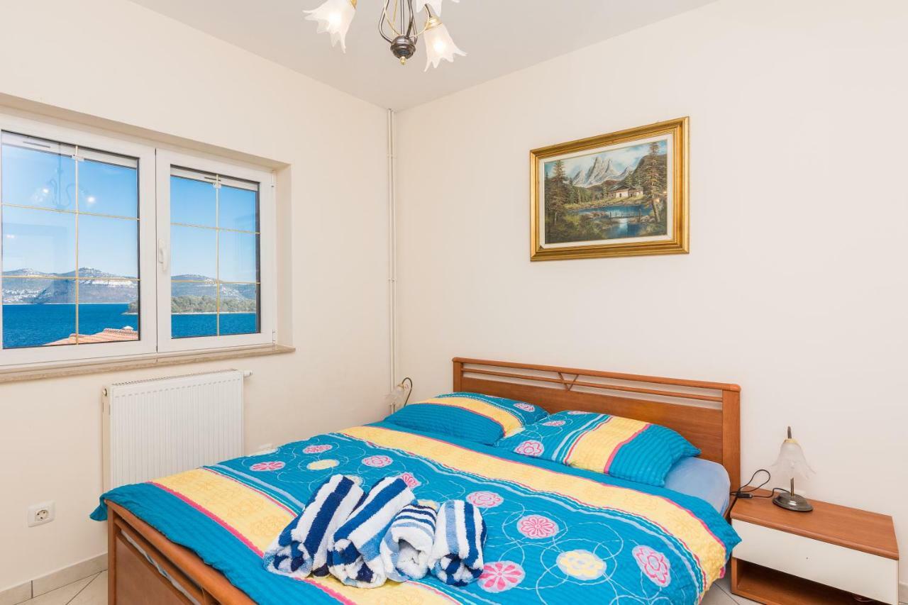 Iz Apartment *