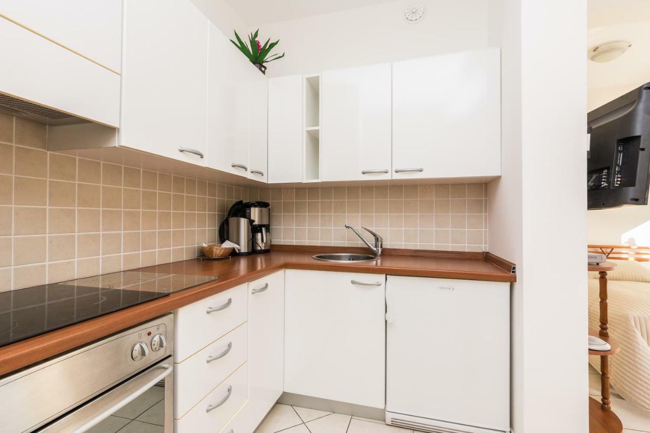 Iz Apartment Veli Iz